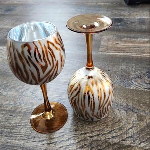 2 pieces-Large Gold Silver Animal Prints Glass Wine Goblets